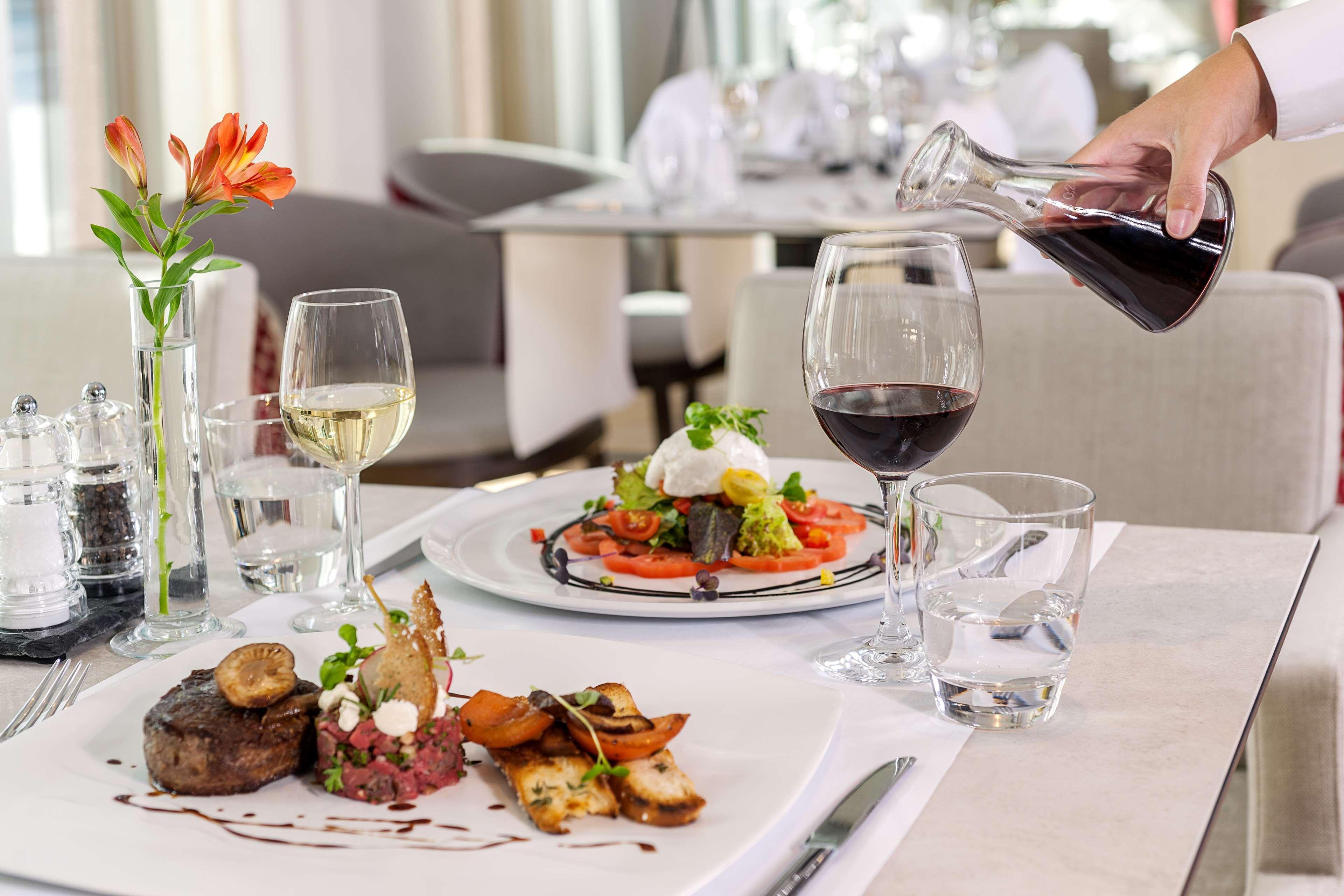 Nh Collection Hotel