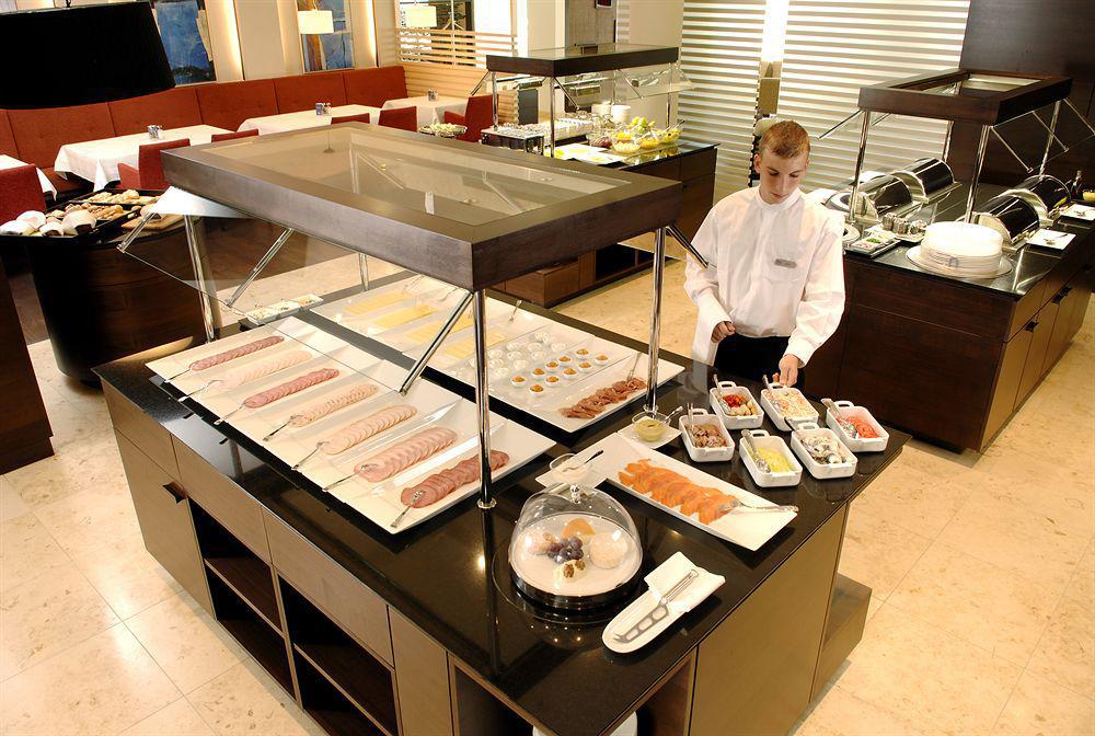 Nh Collection Hotel 4*